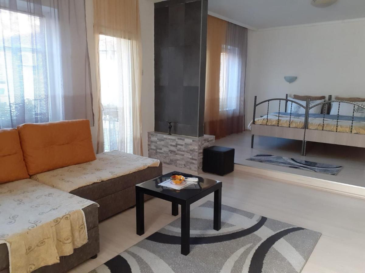 Alex Apartments Kruševo Eksteriør bilde
