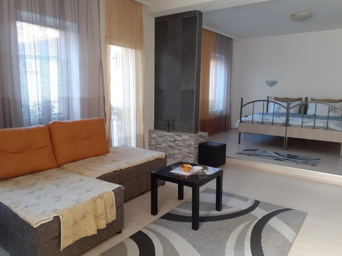 Alex Apartments Kruševo Eksteriør bilde