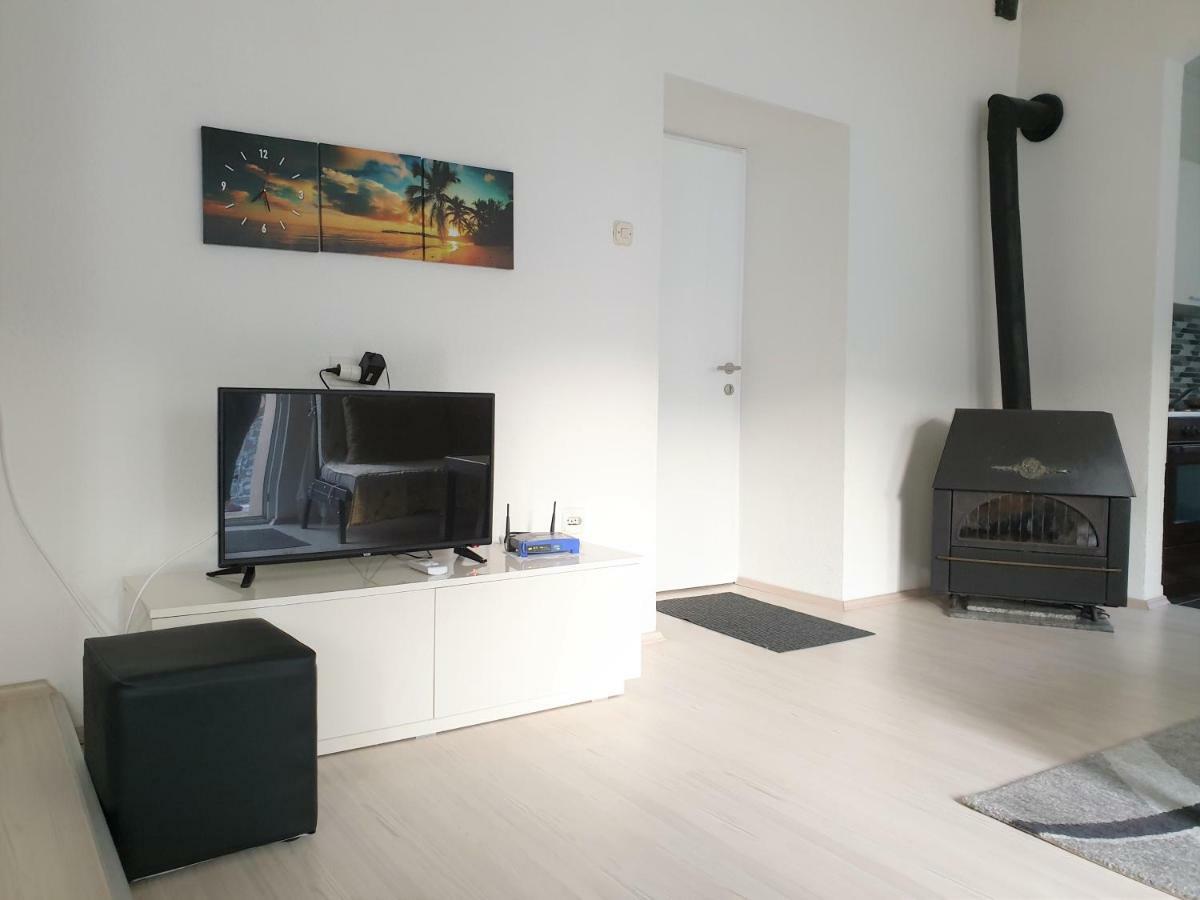 Alex Apartments Kruševo Eksteriør bilde